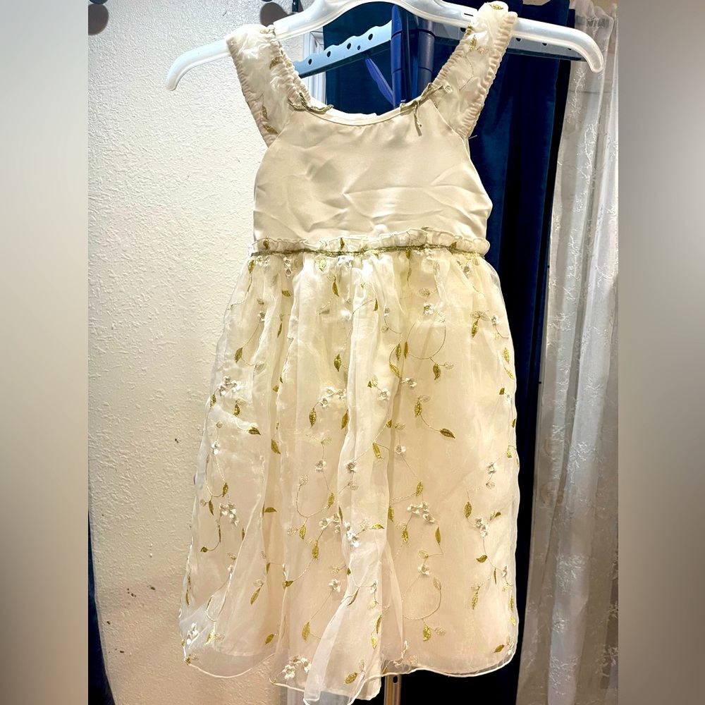 Girl dress size 7